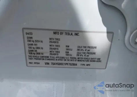 2023 Tesla Model Y Awd/Long Range Dual Motor All-Wheel Drive z USA, uszkodzony, nr VIN 7SAYGDEE1PF752864